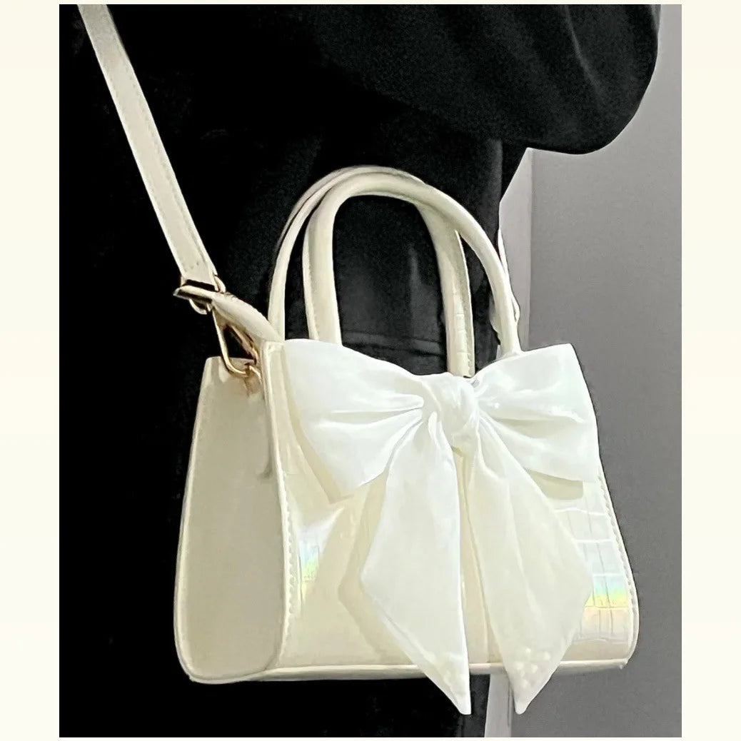 Bowknot Clutch Purse